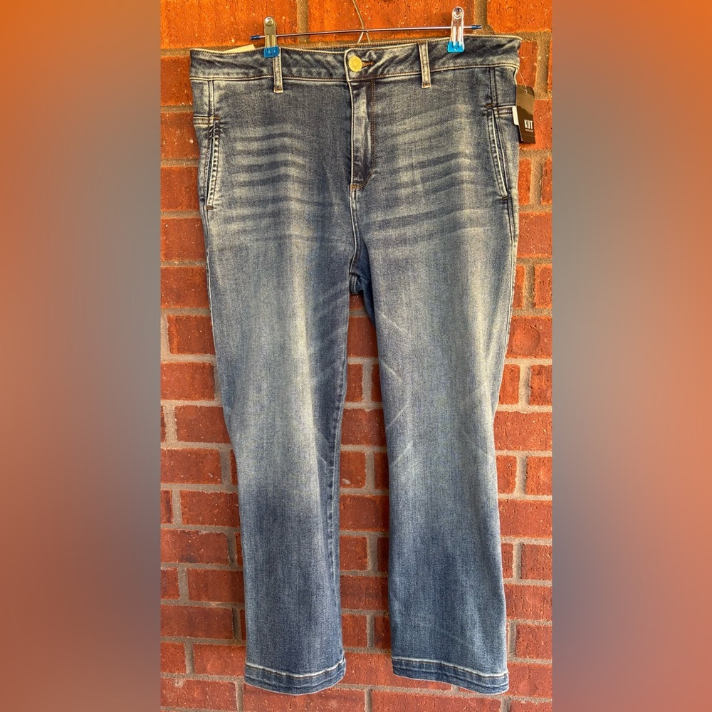 Kut from the Kloth Reese Blue Jeans Size 16 High Rise Ankle Straight. NWT